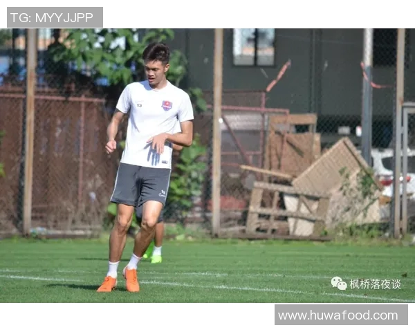 重庆足球队的崛起之路:挑战赛中的拼搏与成长故事 重庆足球队的崛起之路:挑战赛中的拼搏与成长故事