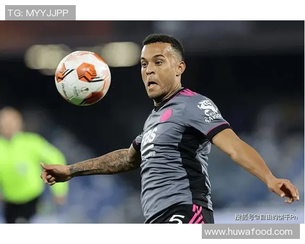 老球迷心中的足球明星究竟是谁揭秘他们的传奇与魅力 老球迷心中的足球明星究竟是谁揭秘他们的传奇与魅力