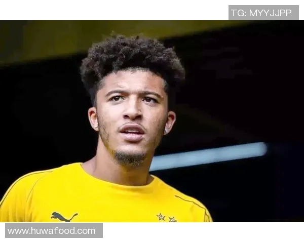 足球明星呆呆身材写真展现运动魅力与时尚风采的完美结合 足球明星呆呆身材写真展现运动魅力与时尚风采的完美结合