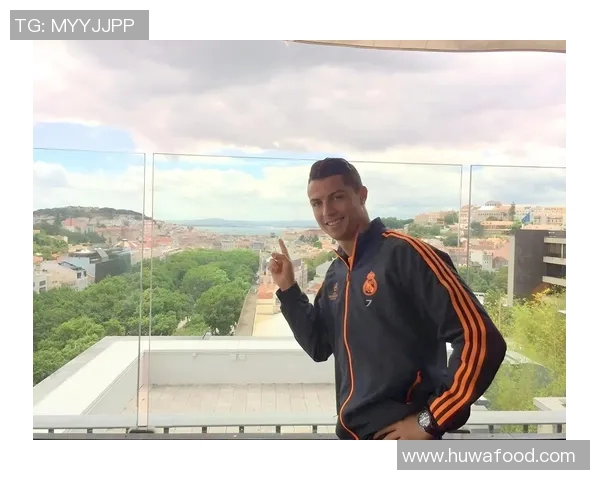 足球明星小C罗的传奇之路与辉煌成就揭秘 足球明星小C罗的传奇之路与辉煌成就揭秘